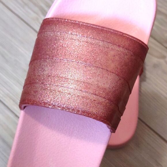 (1-0028)  🔥3/$20🔥  Cat & Jack  Slip-On Sandals Sz XL (6) - Picture 10 of 10